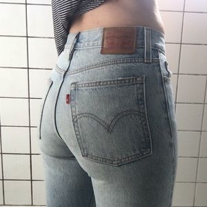 Levi's Wedgie Icon Fit Jeans in Desert Delta